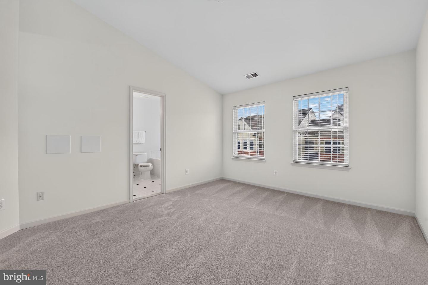 46183 Cecil Ter Property Photo 18
