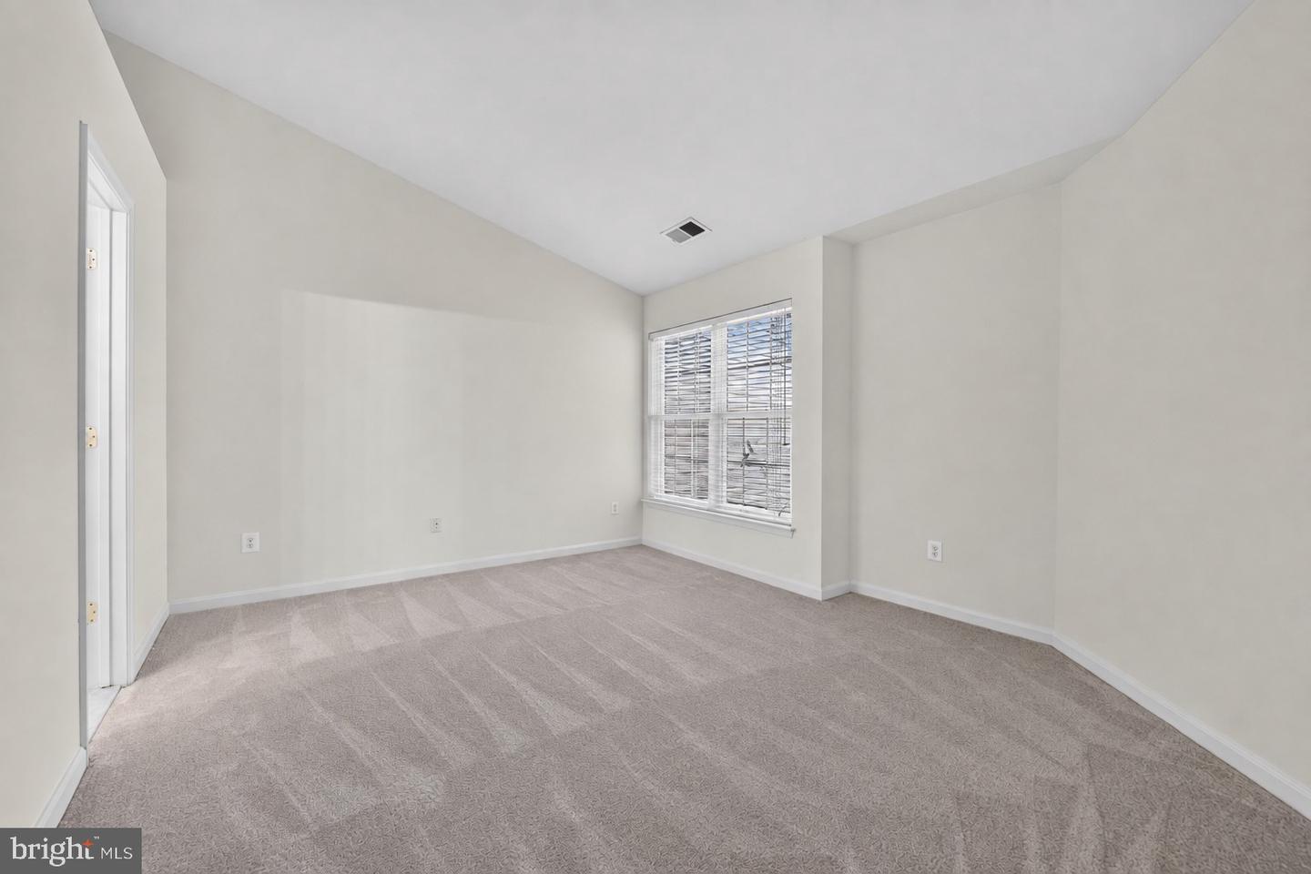 46183 Cecil Ter Property Photo 24