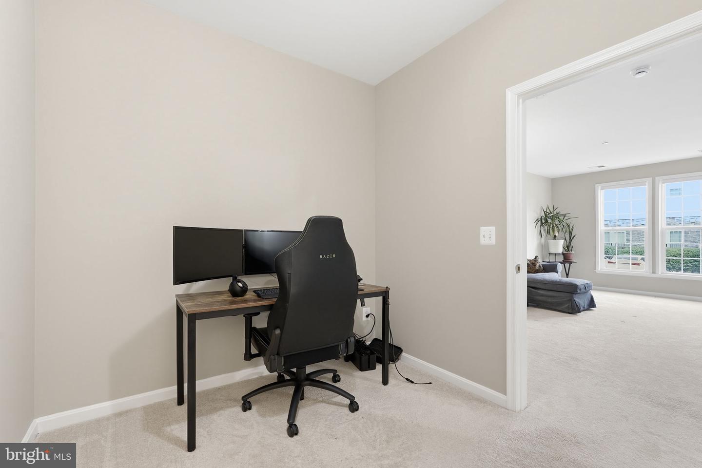 24682 Byrne Meadow Sq Property Photo 10