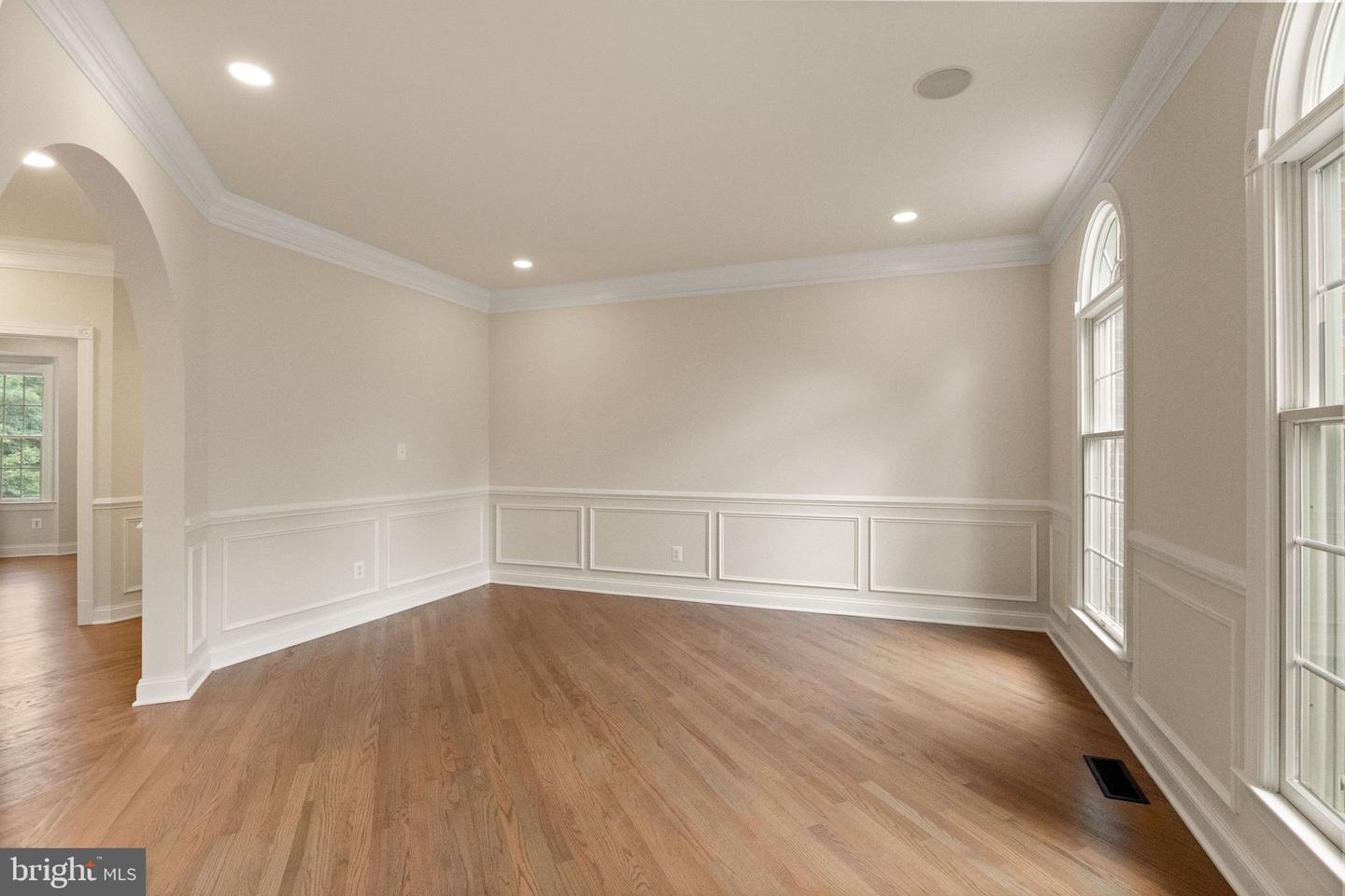 43864 Ashlawn Ct Property Photo 8