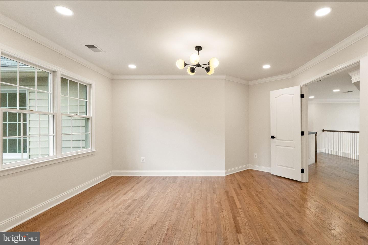 43864 Ashlawn Ct Property Photo 33
