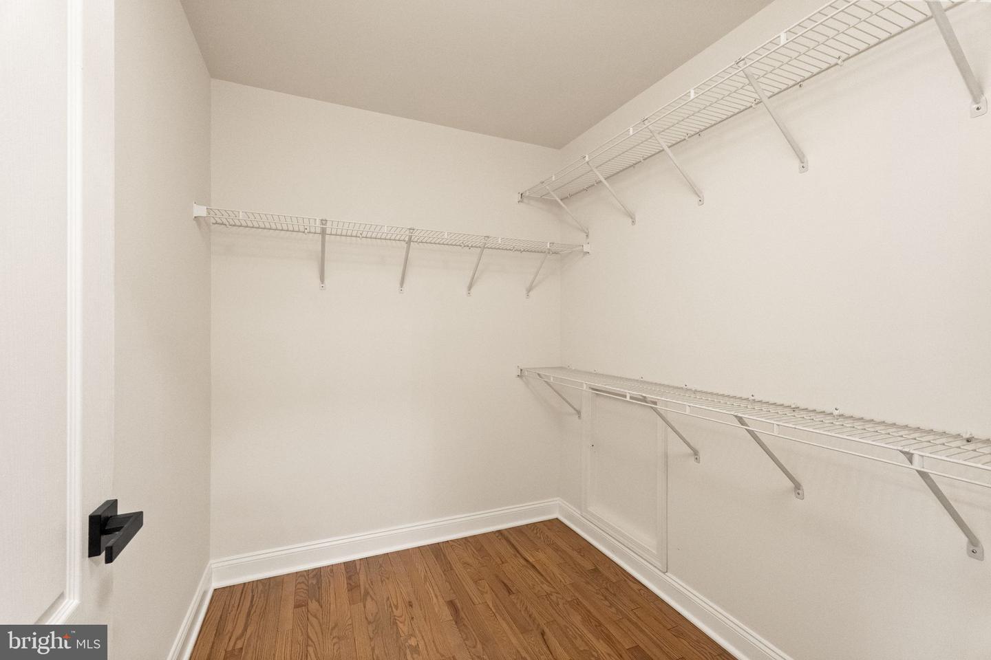 43864 Ashlawn Ct Property Photo 39