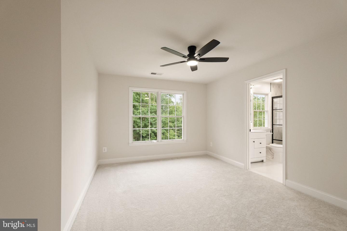 43864 Ashlawn Ct Property Photo 52