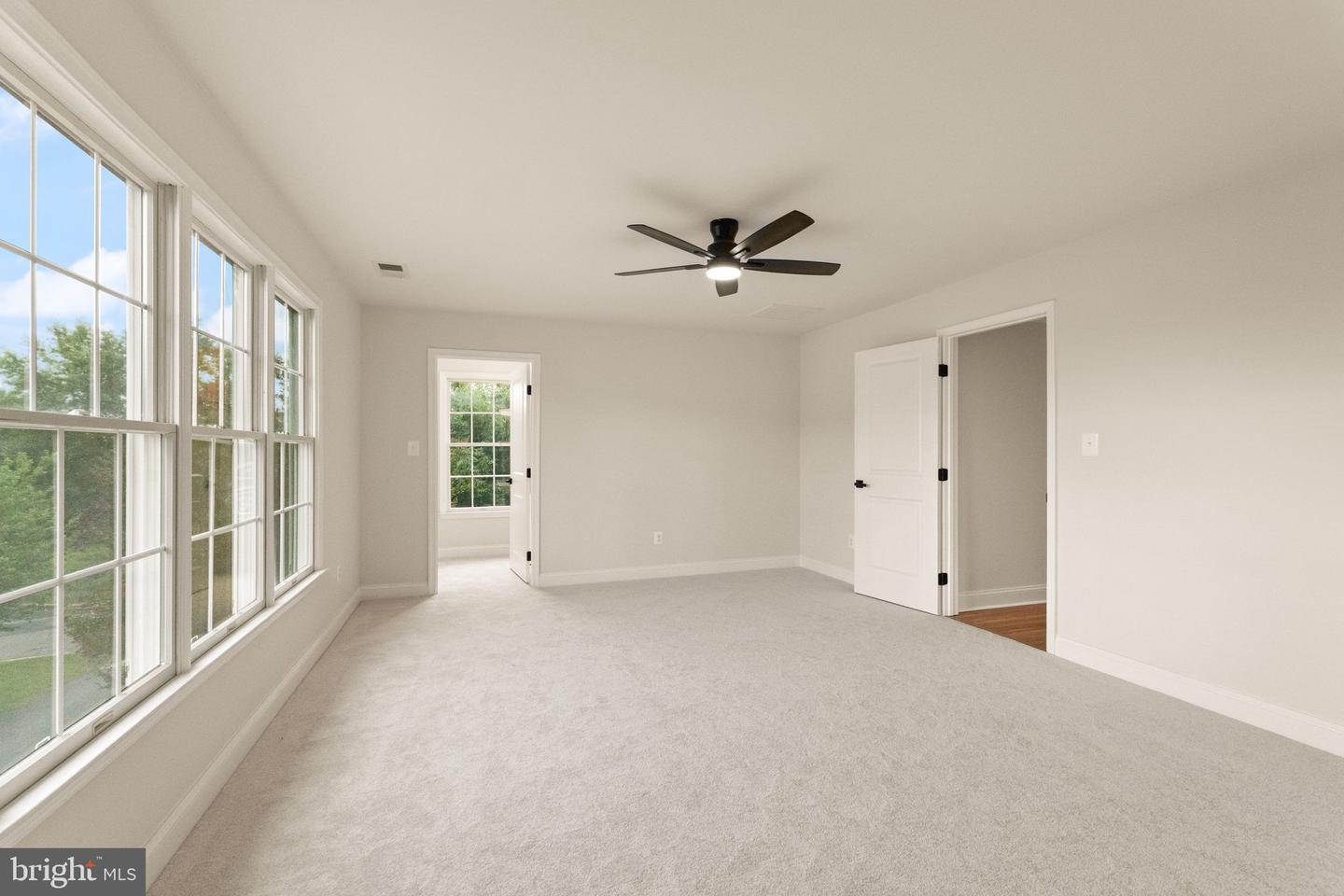 43864 Ashlawn Ct Property Photo 57