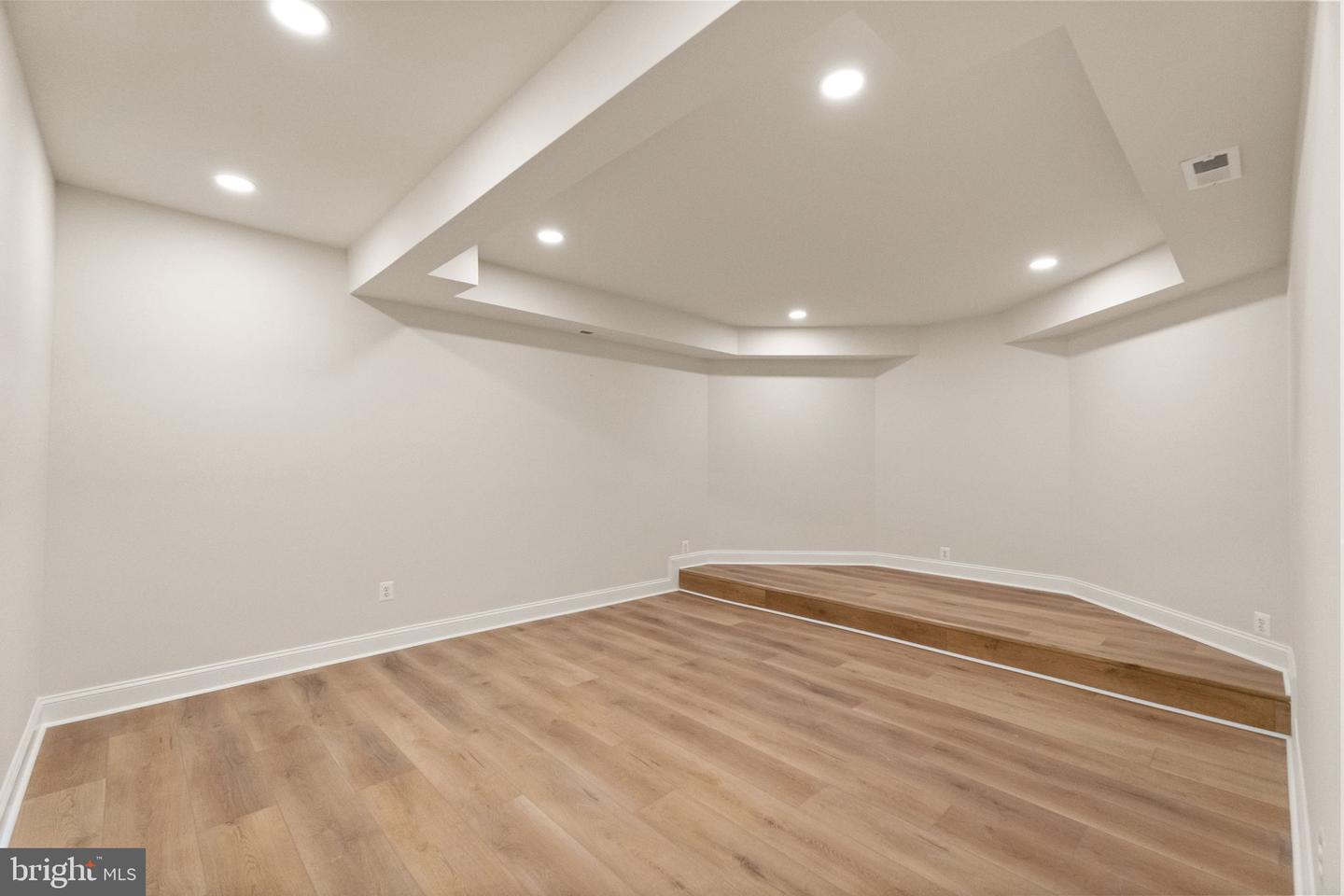 43864 Ashlawn Ct Property Photo 64