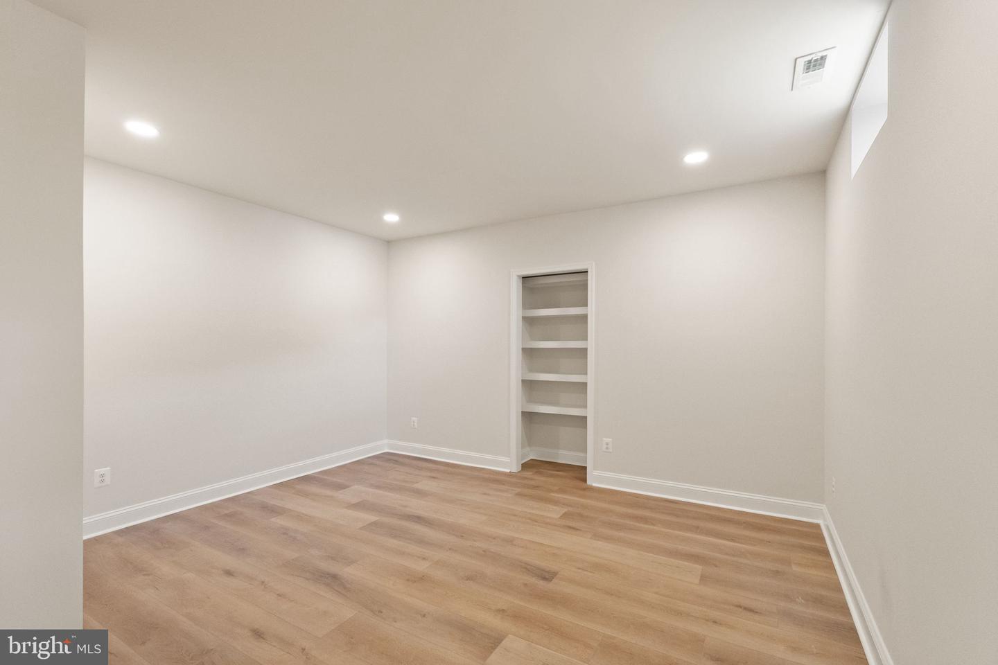 43864 Ashlawn Ct Property Photo 66