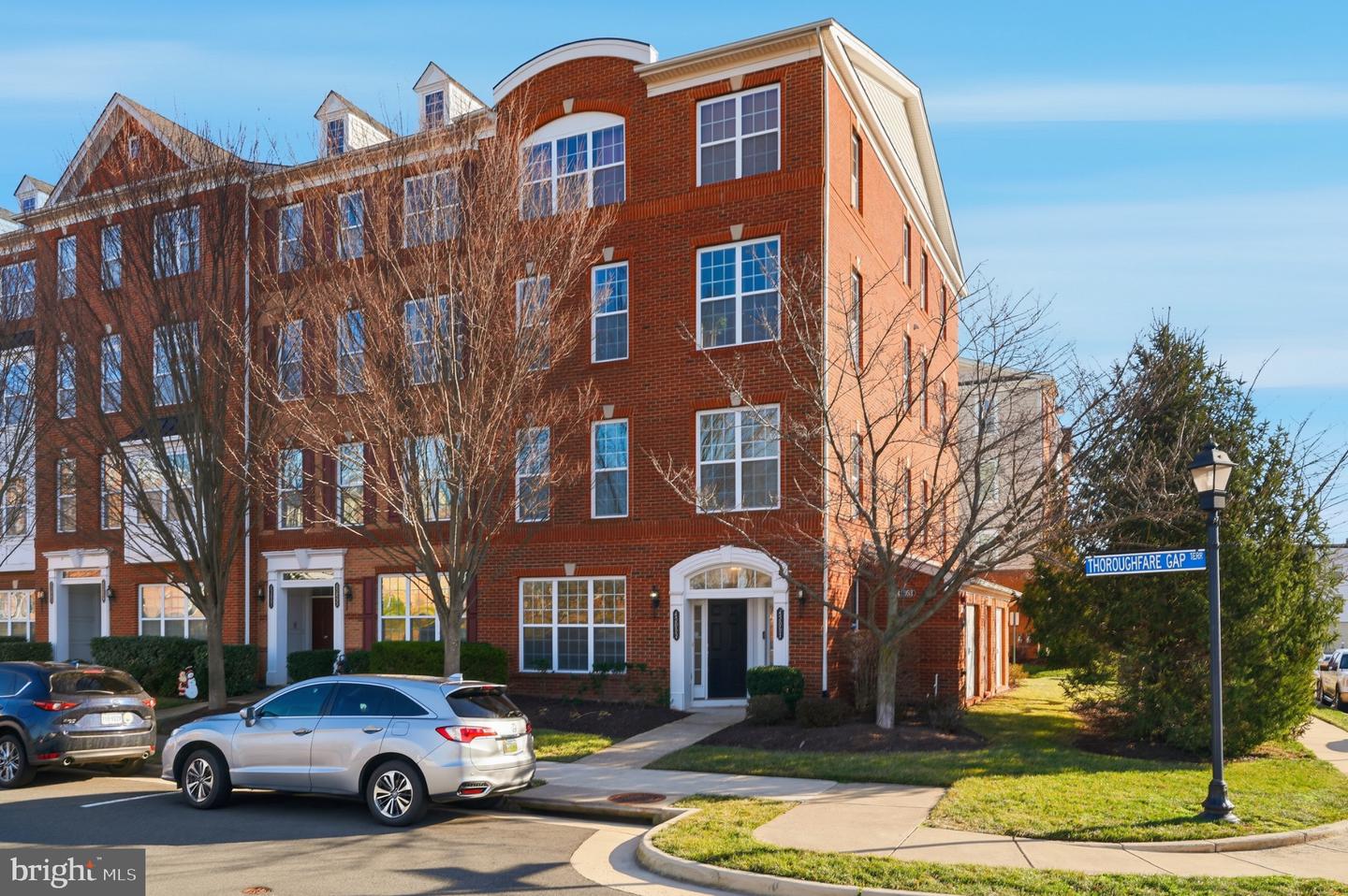 43053 THOROUGHFARE GAP TER Property Photo 1