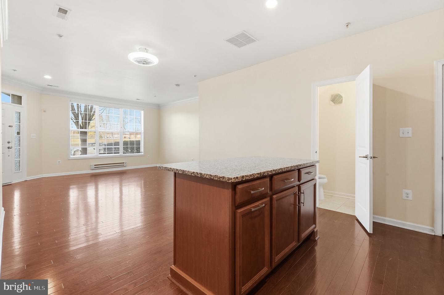 43053 Thoroughfare Gap Ter Property Photo 9