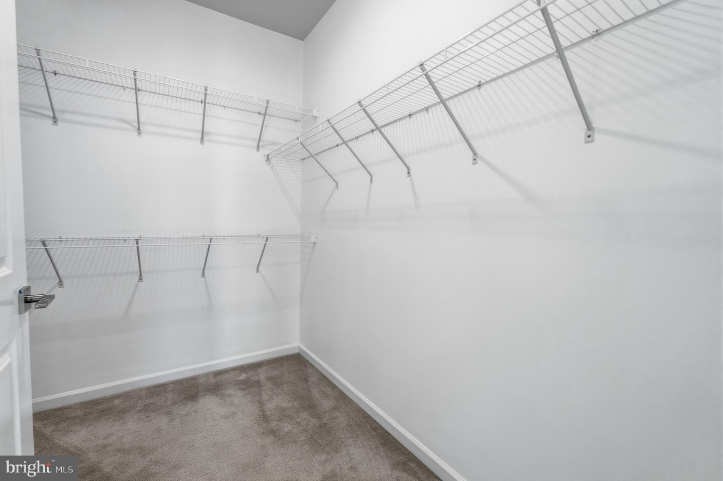 43053 Thoroughfare Gap Ter Property Photo 19