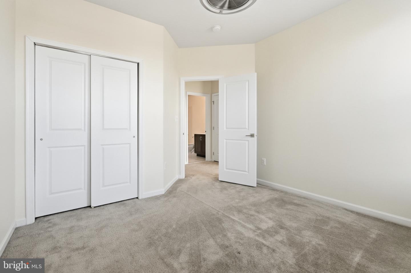 43053 Thoroughfare Gap Ter Property Photo 21