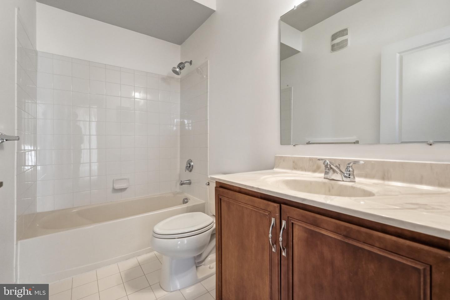 43053 Thoroughfare Gap Ter Property Photo 22