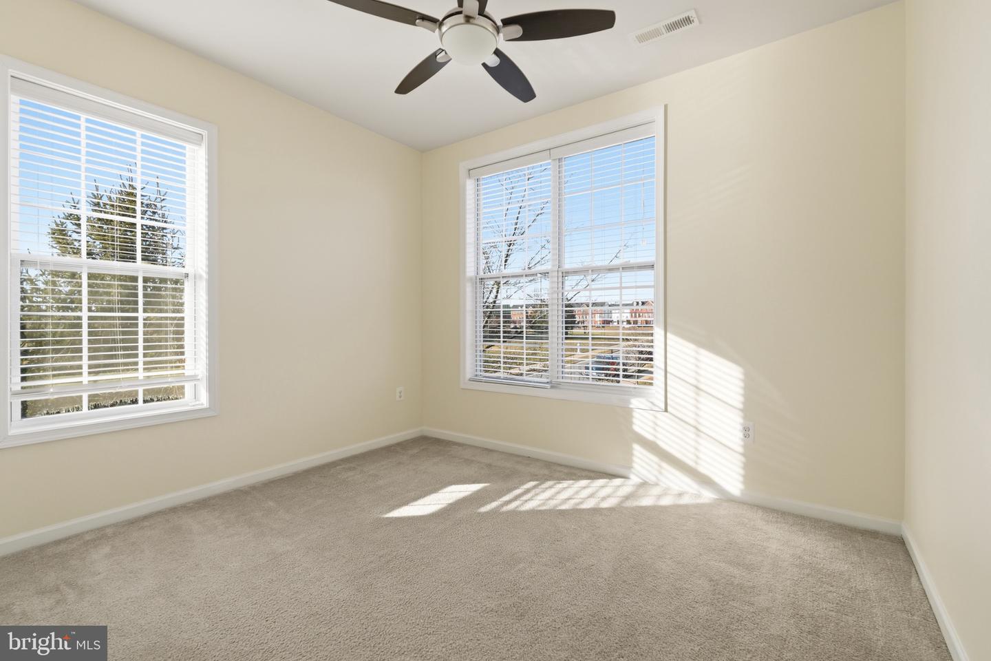43053 Thoroughfare Gap Ter Property Photo 23