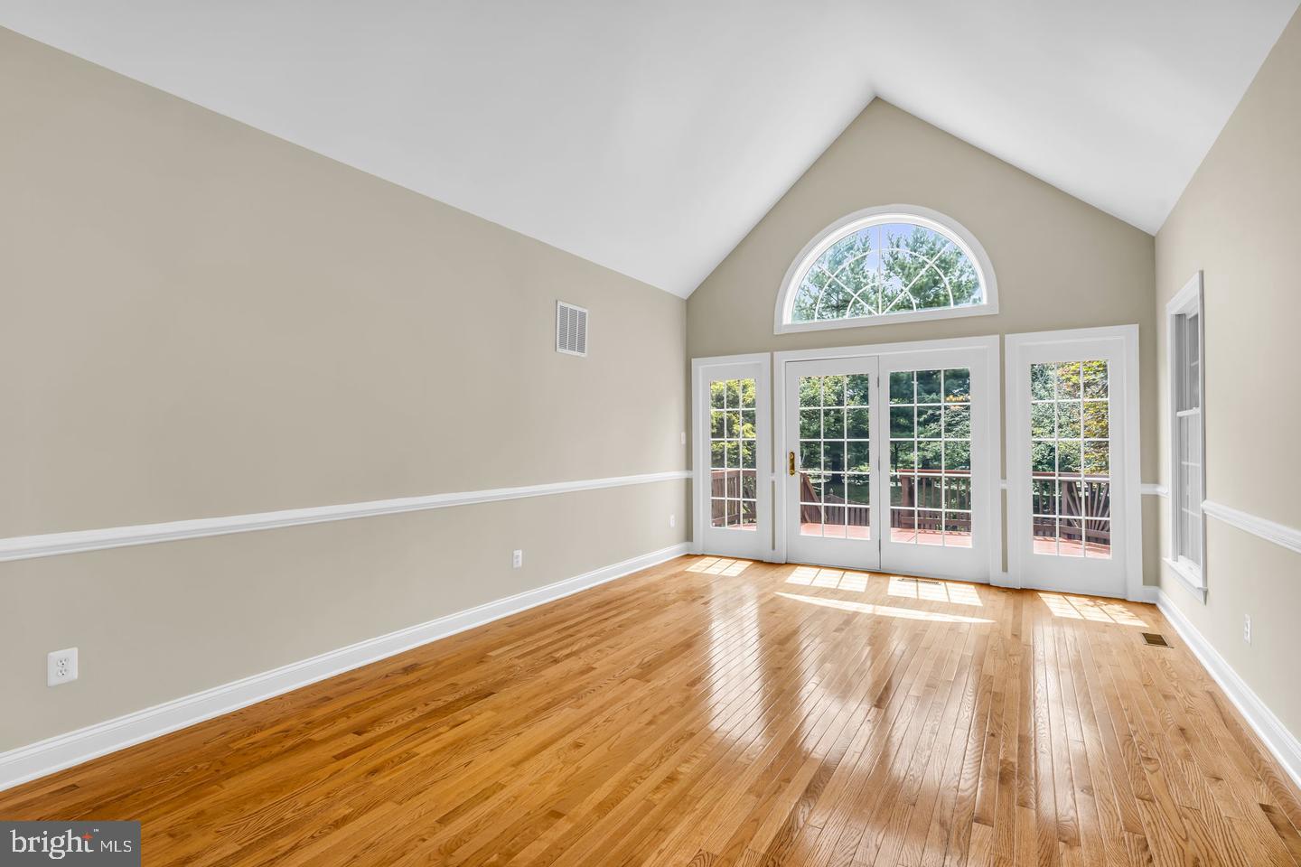 42985 Pascale Ter Property Photo 4