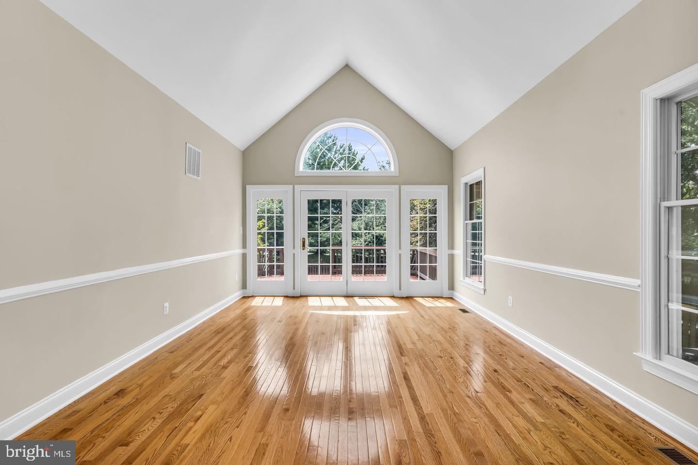 42985 Pascale Ter Property Photo 5
