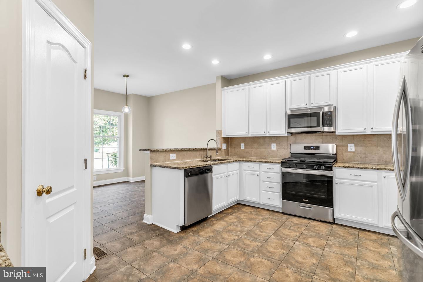 42985 Pascale Ter Property Photo 9