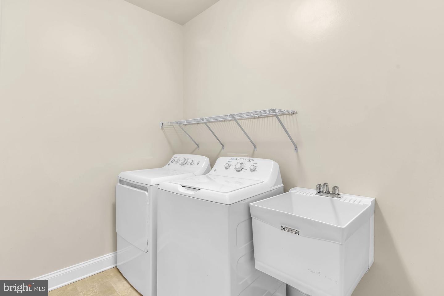 42985 Pascale Ter Property Photo 19