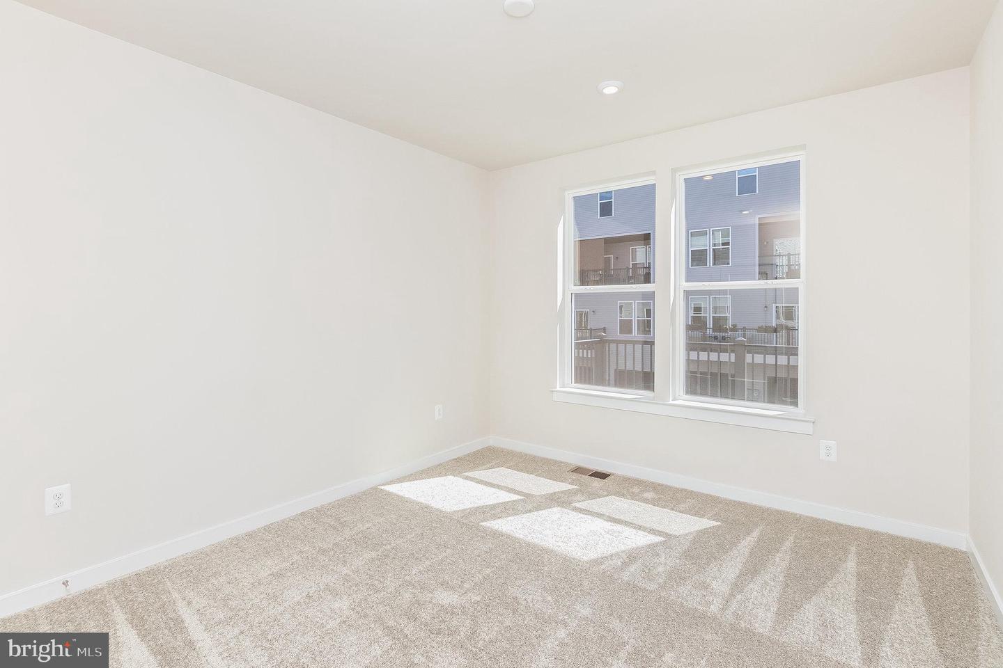 44514 Wolfhound Sq Property Photo 18
