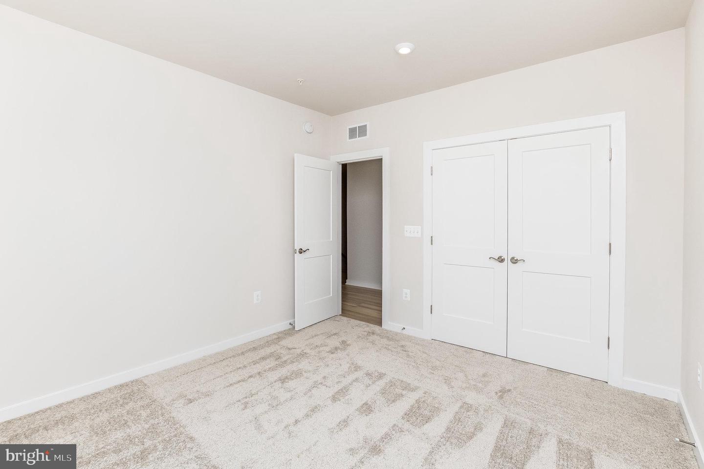 44514 Wolfhound Sq Property Photo 19