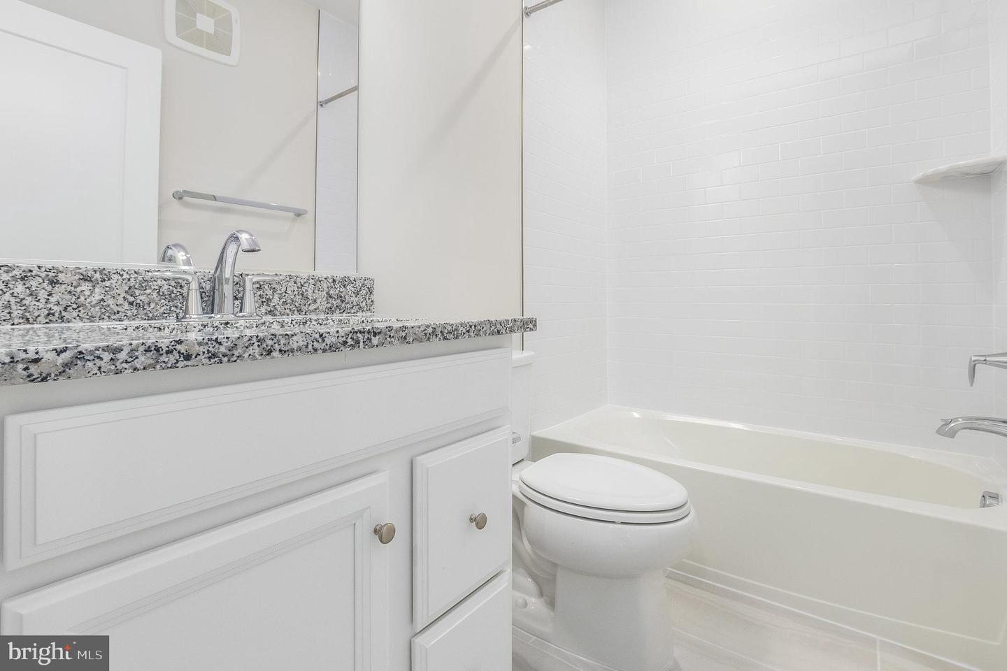 44514 Wolfhound Sq Property Photo 20