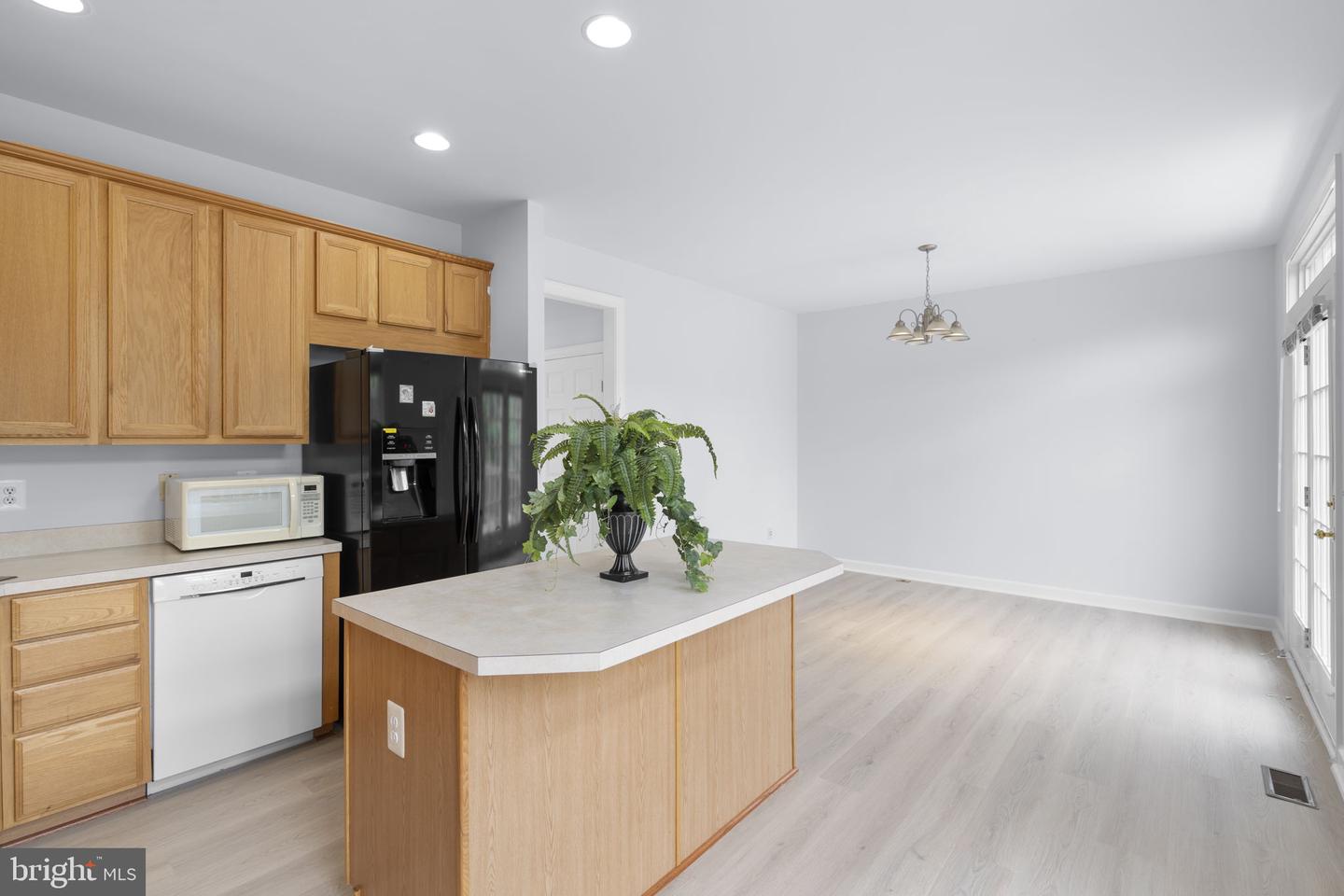 41794 Expectation Sq Property Photo 15