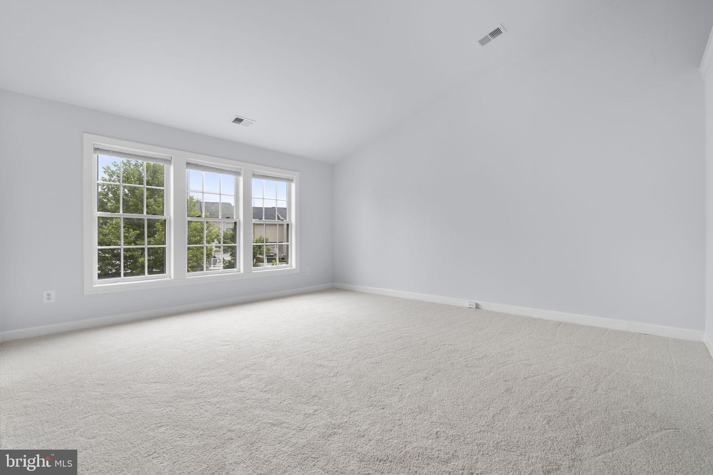 41794 Expectation Sq Property Photo 22