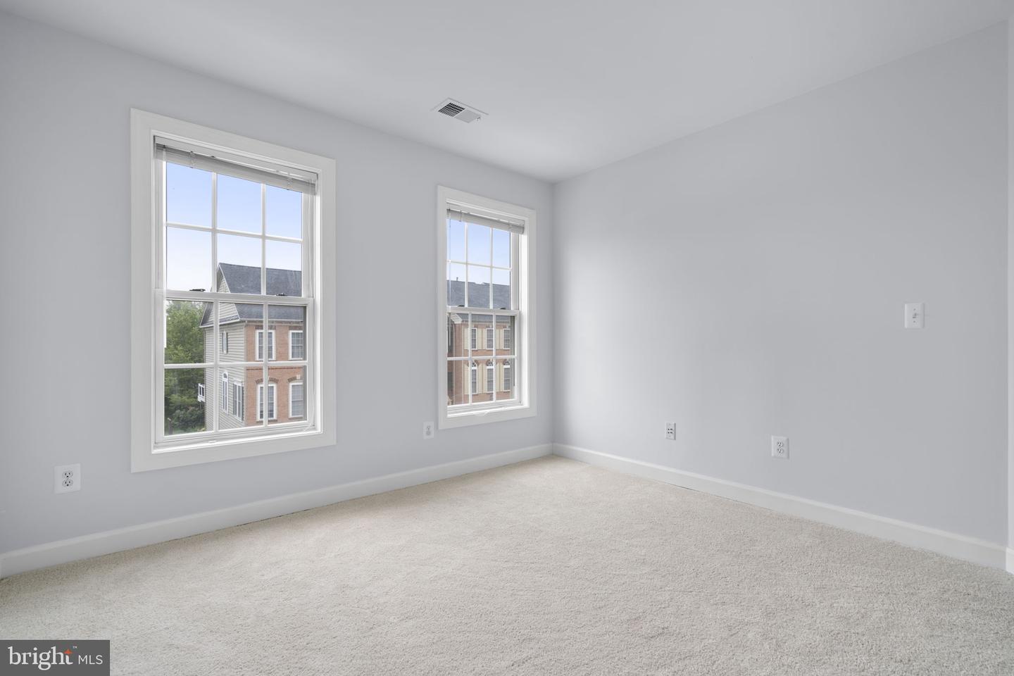 41794 Expectation Sq Property Photo 30