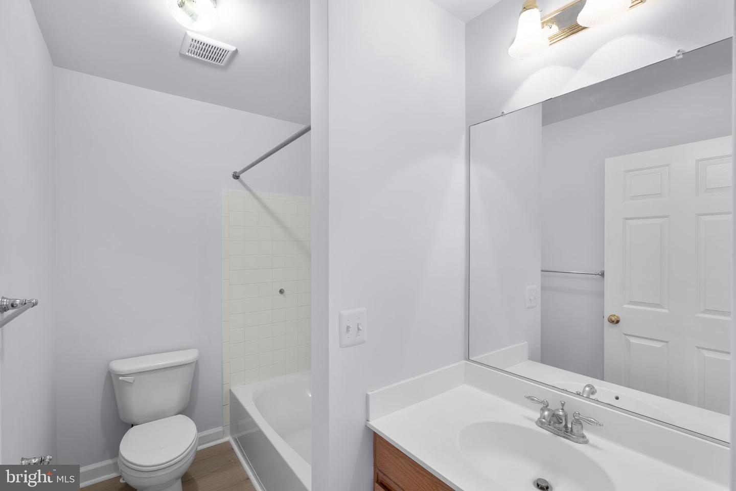 41794 Expectation Sq Property Photo 32