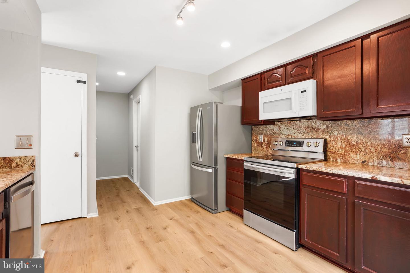 22 Fenton Wood Dr Property Photo 17