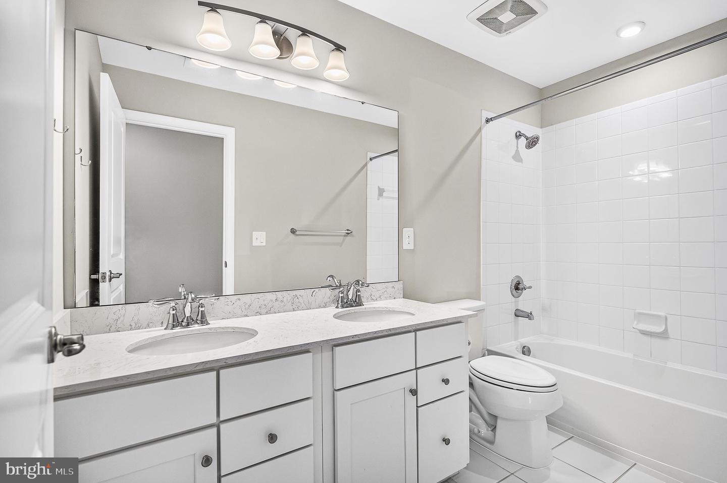 41860 Wind Dancer Ct Property Photo 41