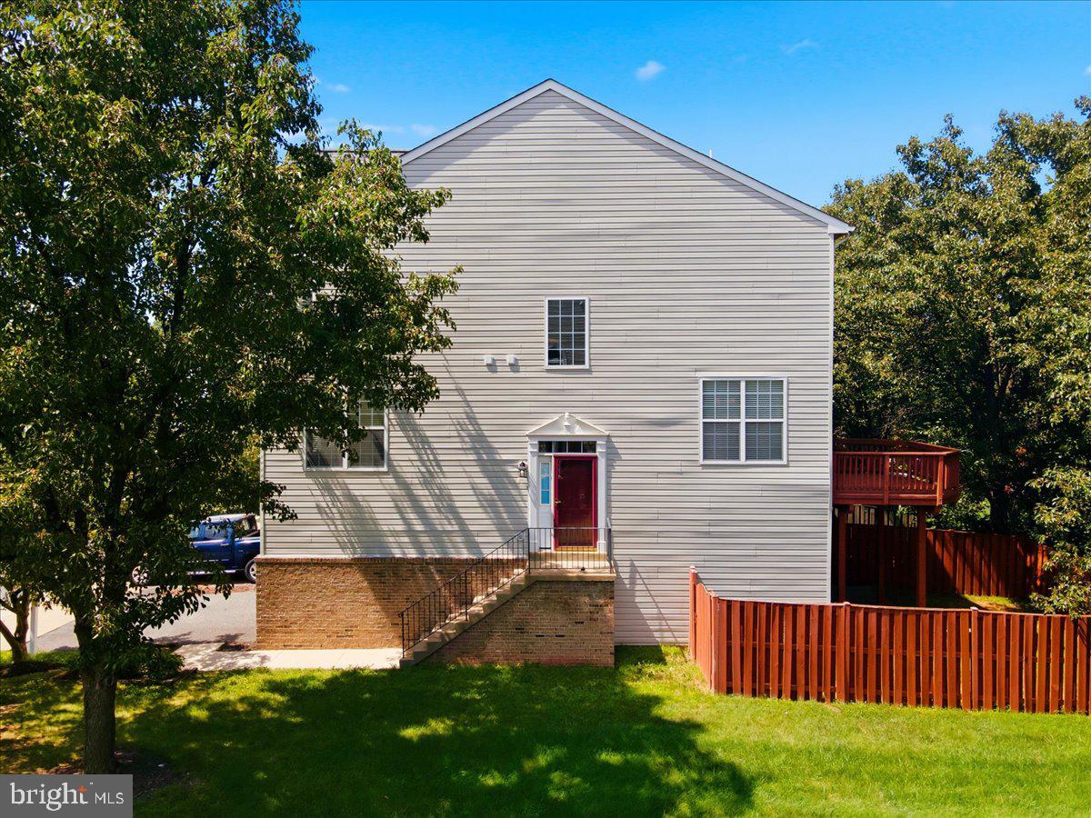 21760 Brondesbury Park Ter Property Photo 12
