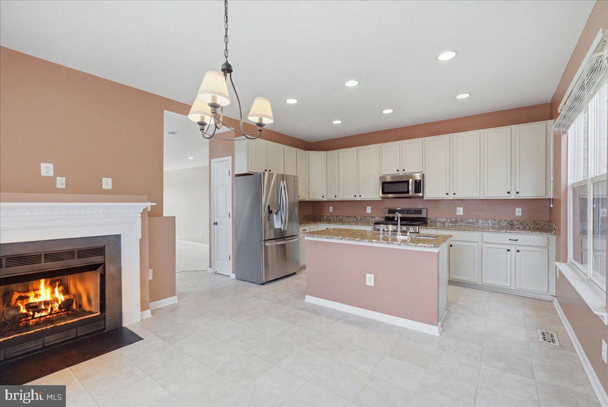 21760 Brondesbury Park Ter Property Photo 30