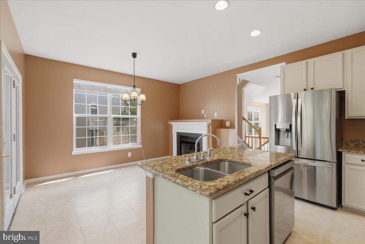 21760 Brondesbury Park Ter Property Photo 34