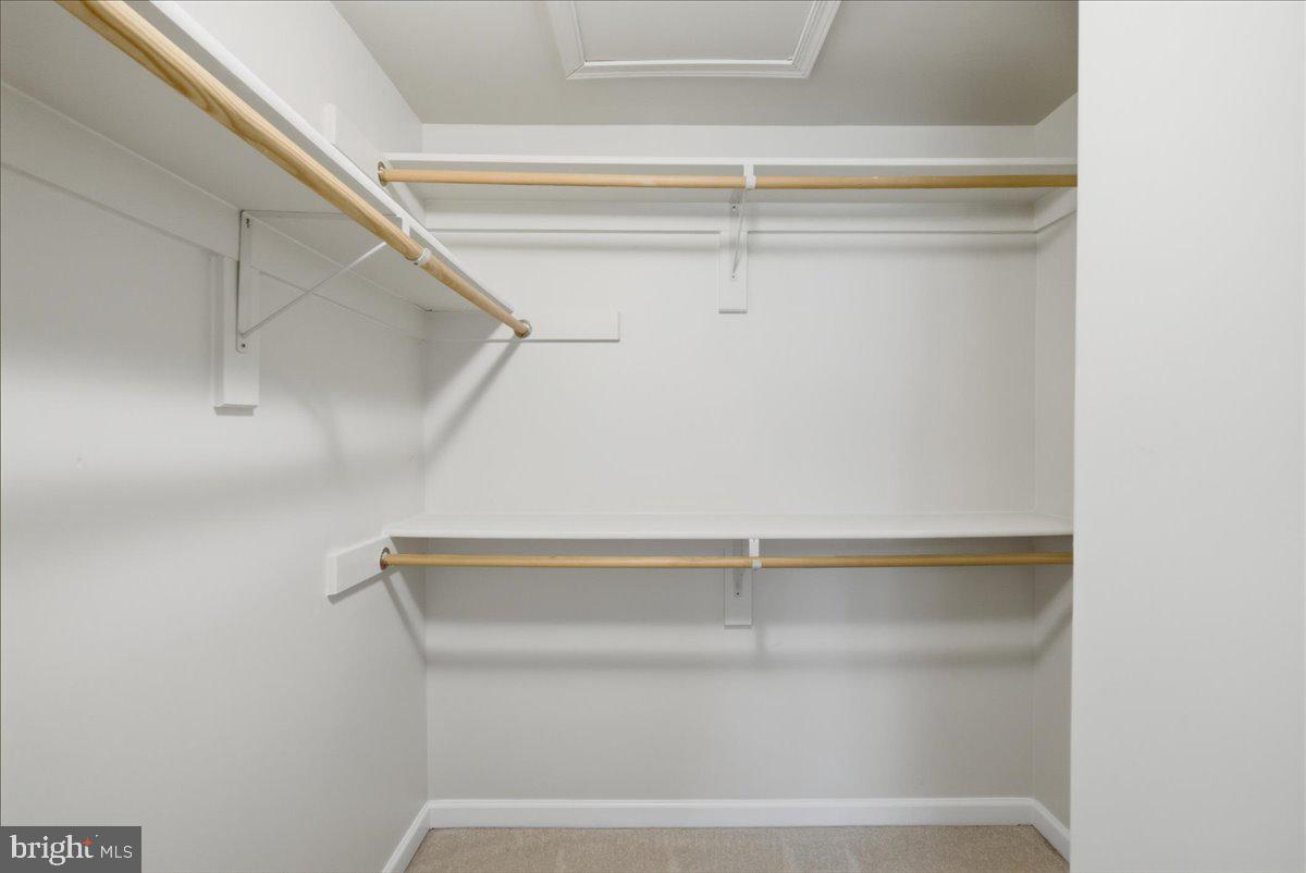 21760 Brondesbury Park Ter Property Photo 48