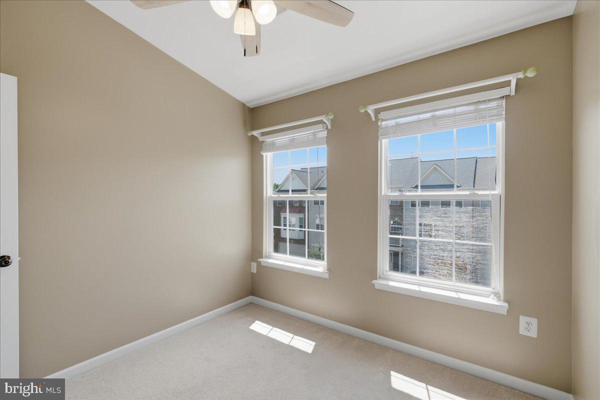 21760 Brondesbury Park Ter Property Photo 54