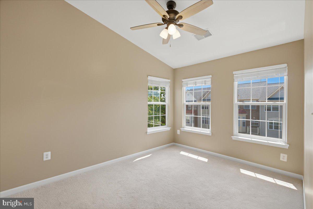 21760 Brondesbury Park Ter Property Photo 55