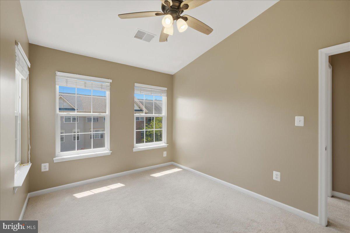 21760 Brondesbury Park Ter Property Photo 56