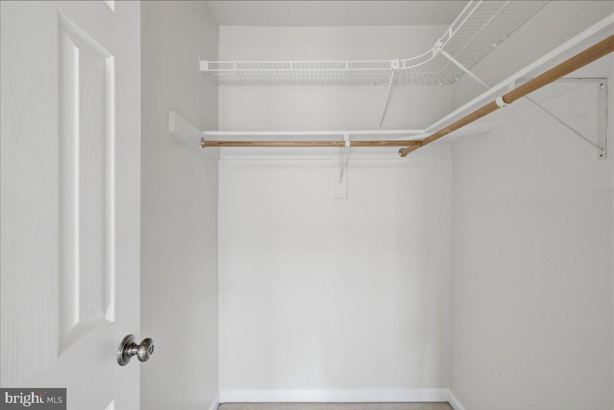 21760 Brondesbury Park Ter Property Photo 58