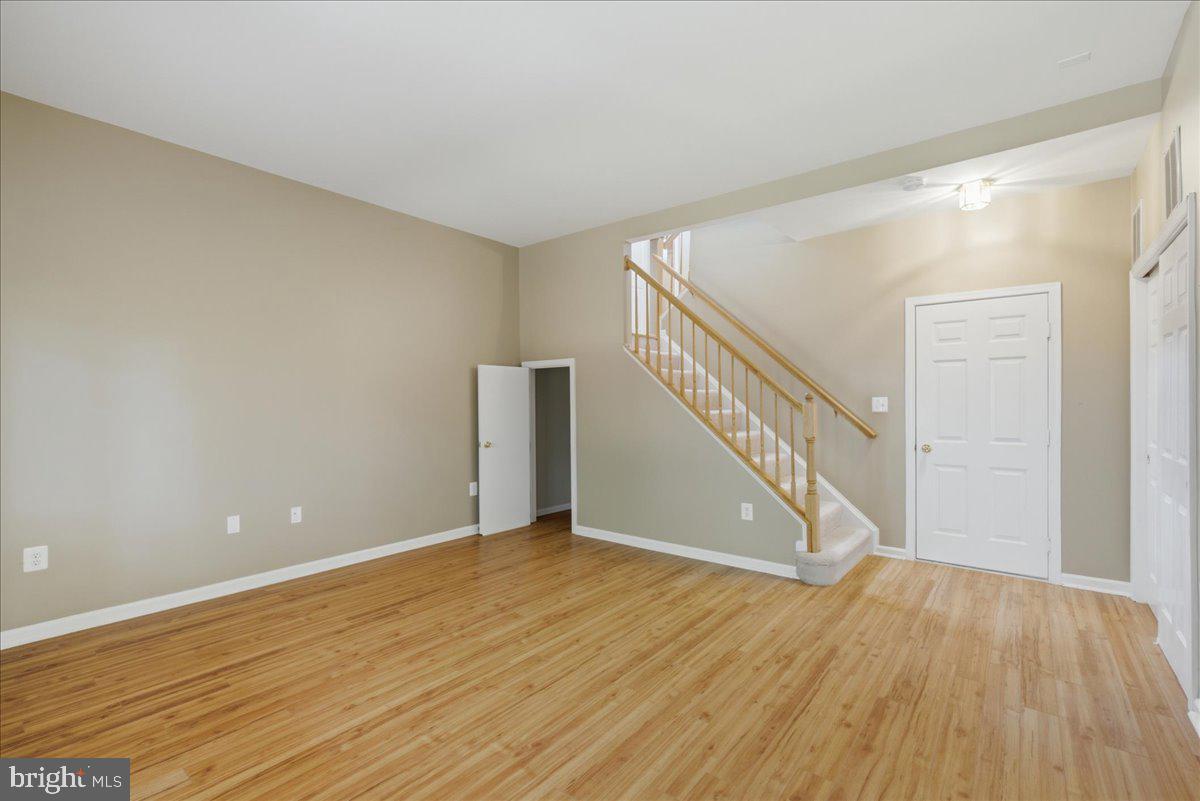 21760 Brondesbury Park Ter Property Photo 61