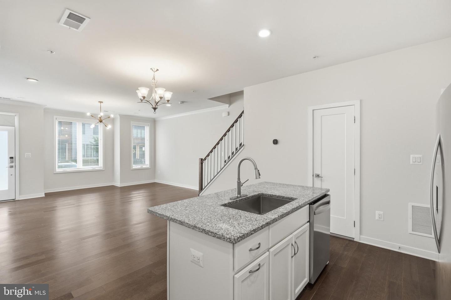 43185 Mongold Sq Property Photo 12