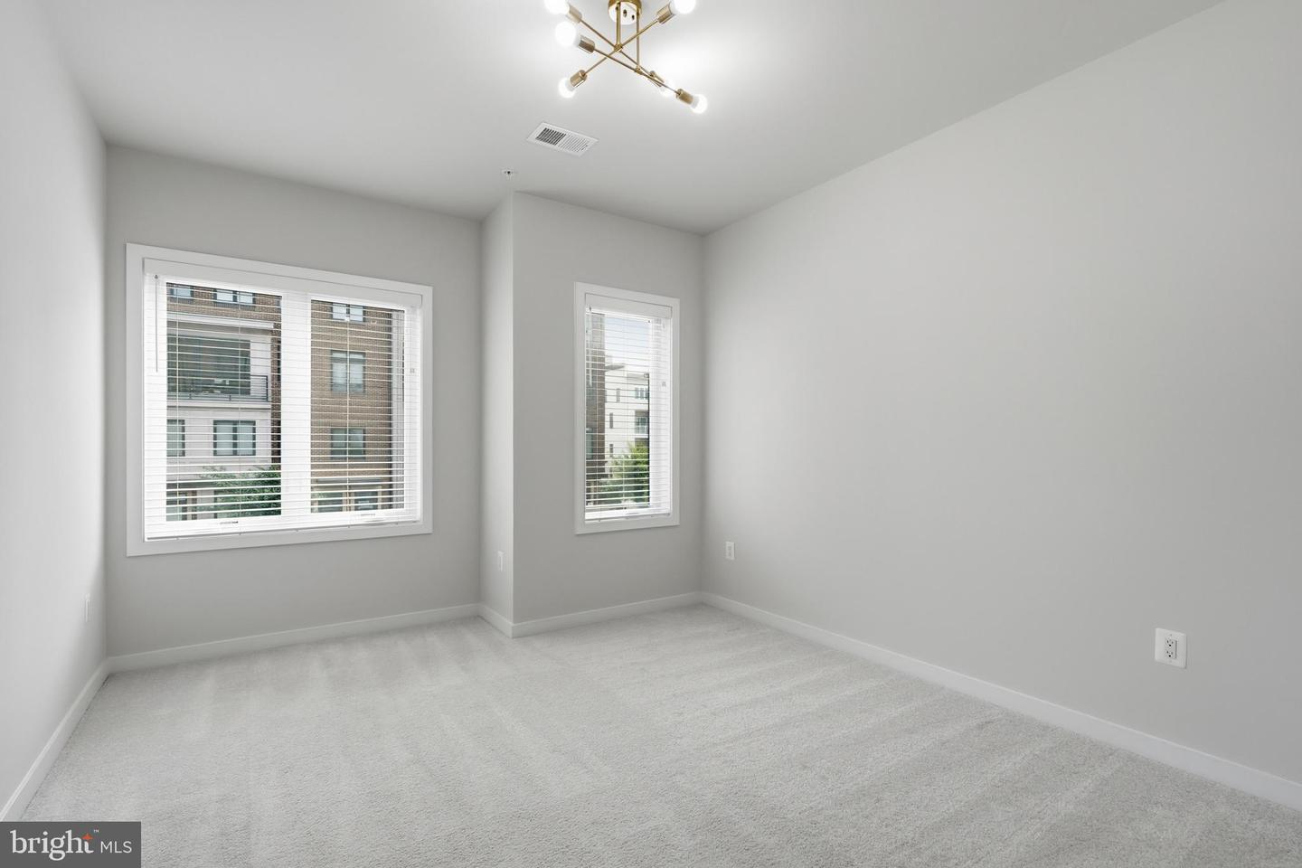 43185 Mongold Sq Property Photo 31