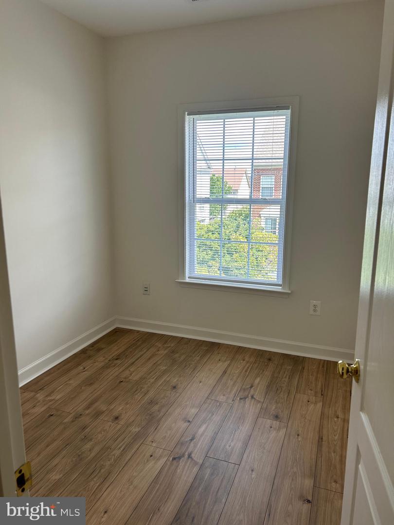42540 Magellan Property Photo 27