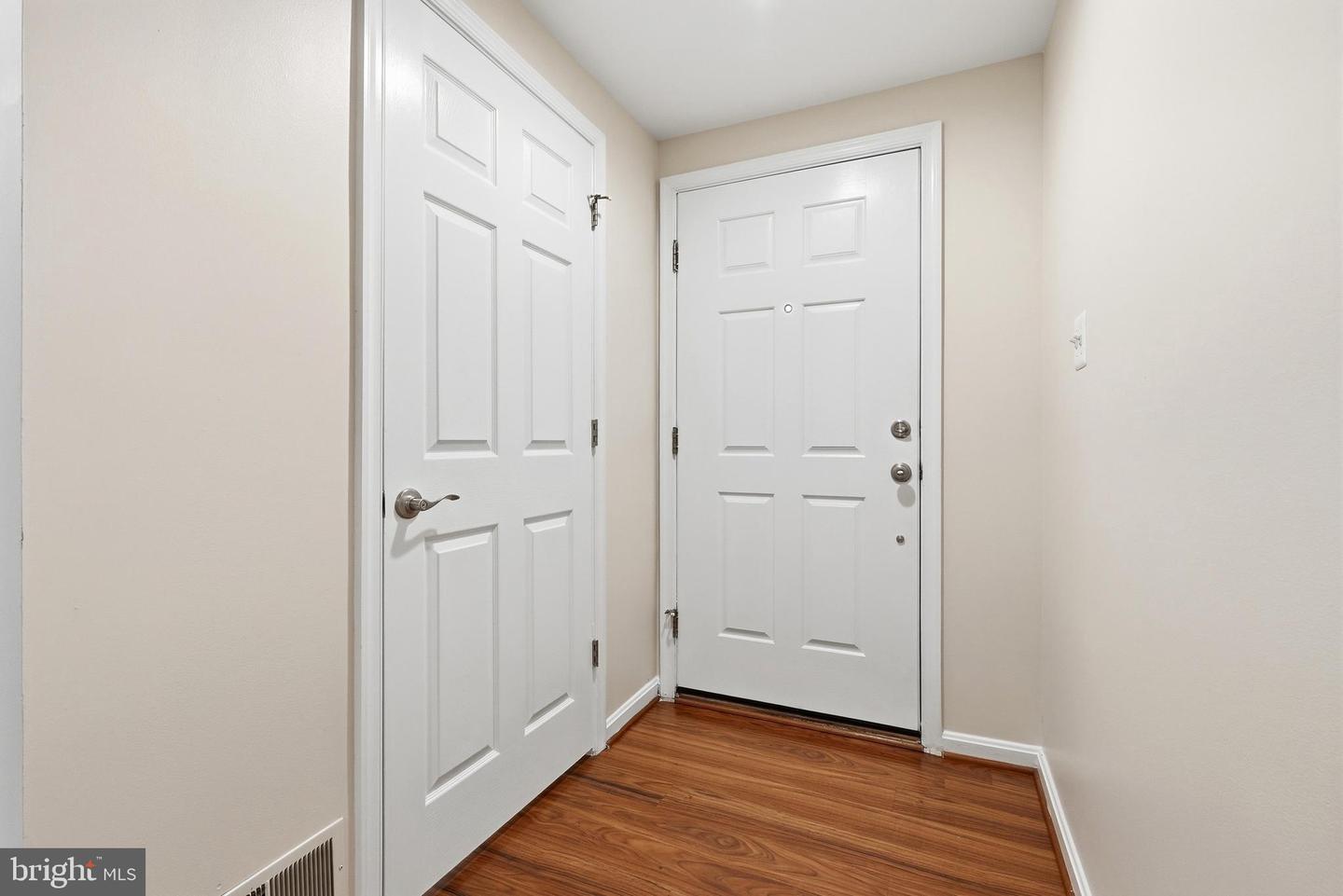 45605 Iron Horse Ter Property Photo 11