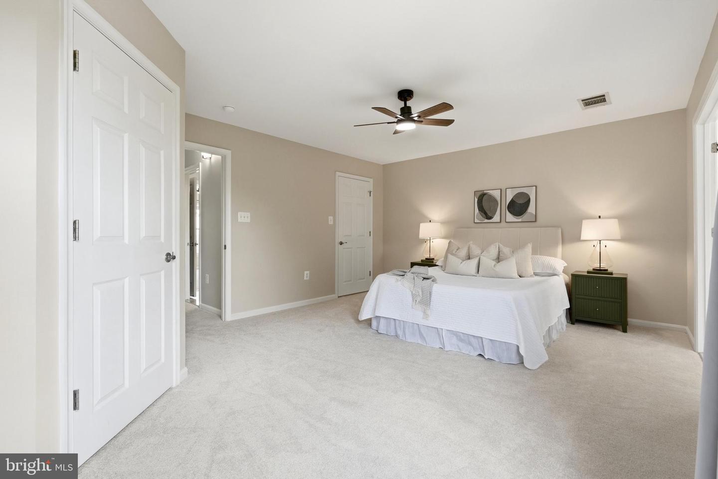 45605 Iron Horse Ter Property Photo 34