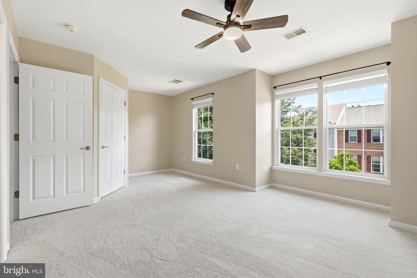45605 Iron Horse Ter Property Photo 43