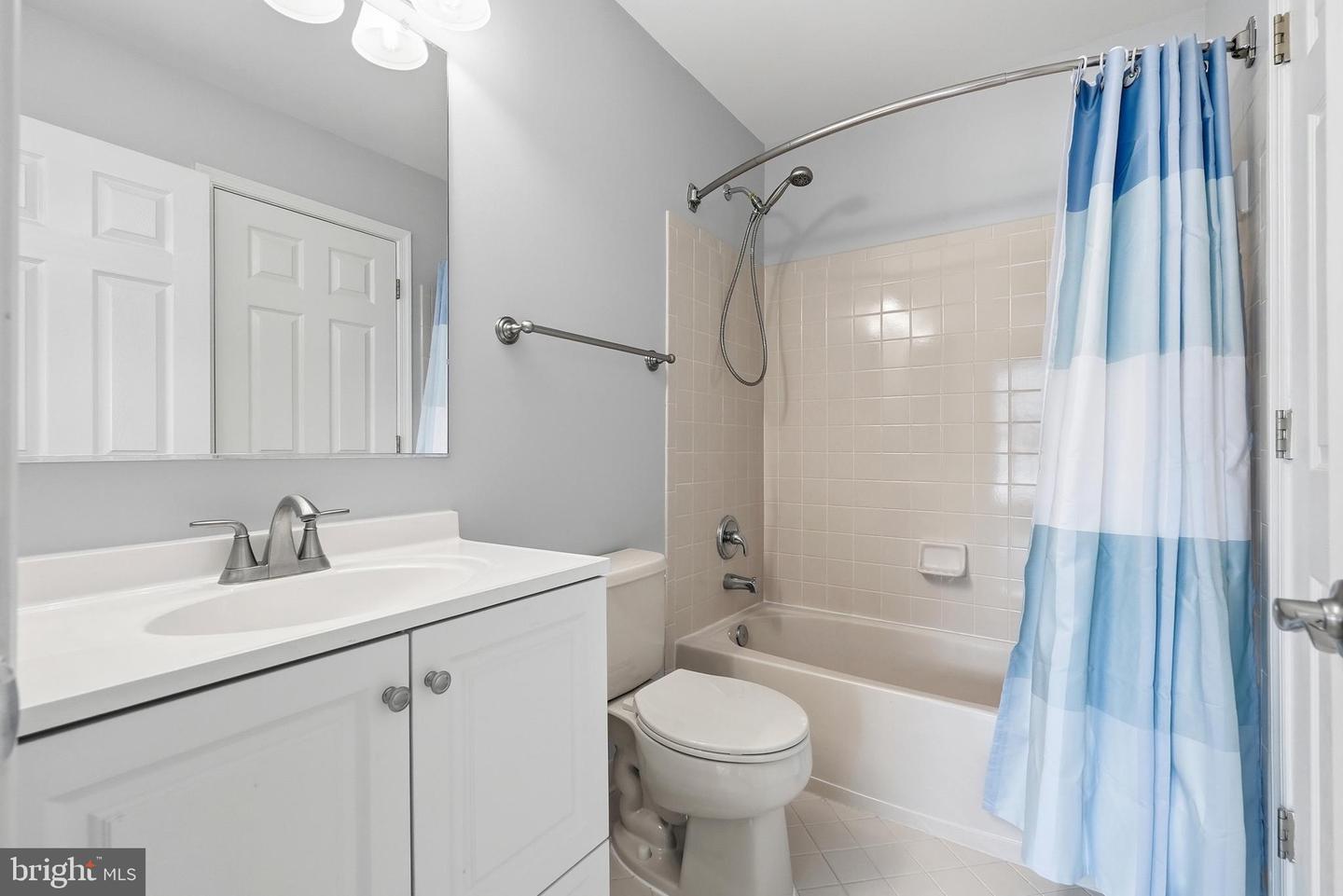 45605 Iron Horse Ter Property Photo 45