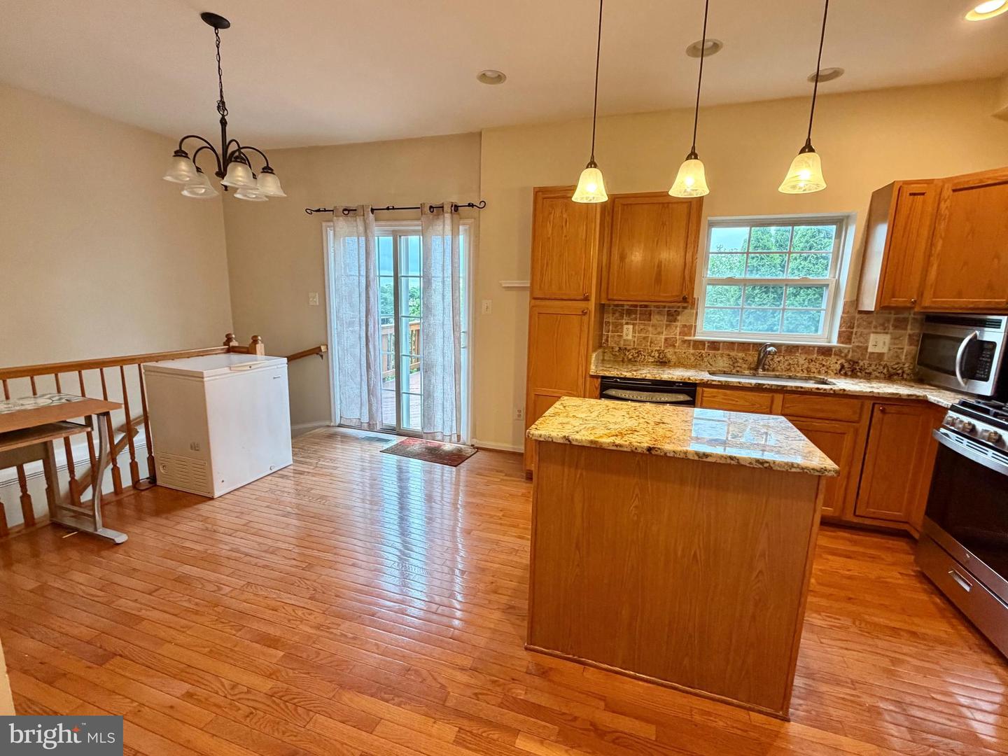 20108 Hardwood Ter Property Photo 9