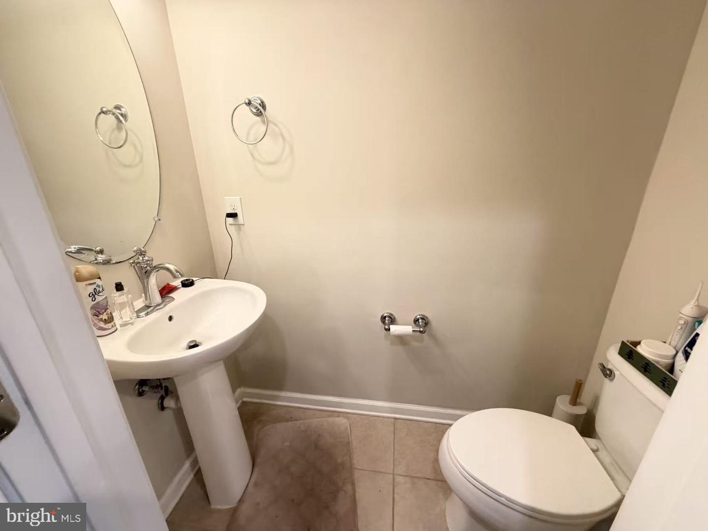 42797 Burrell Sq Property Photo 7