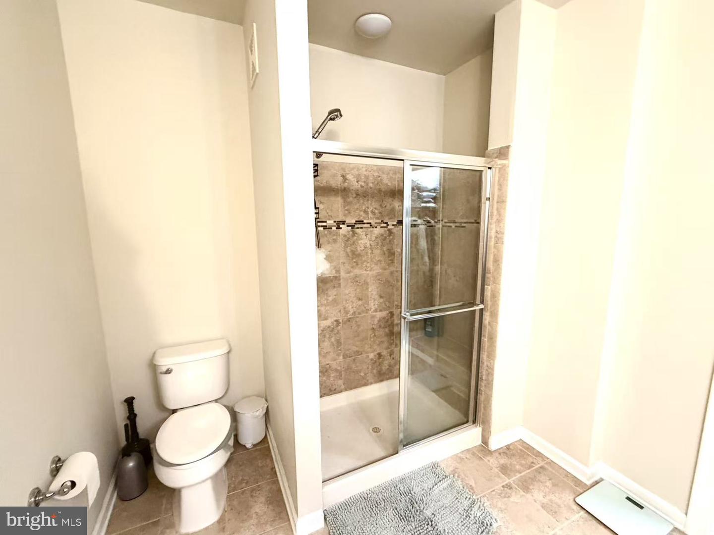 42797 Burrell Sq Property Photo 10
