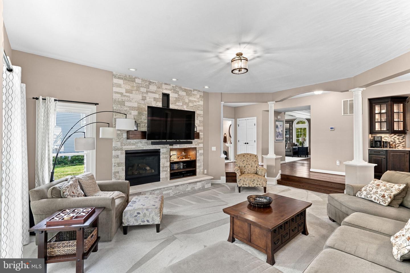 21476 Glebe View Dr Property Photo 19