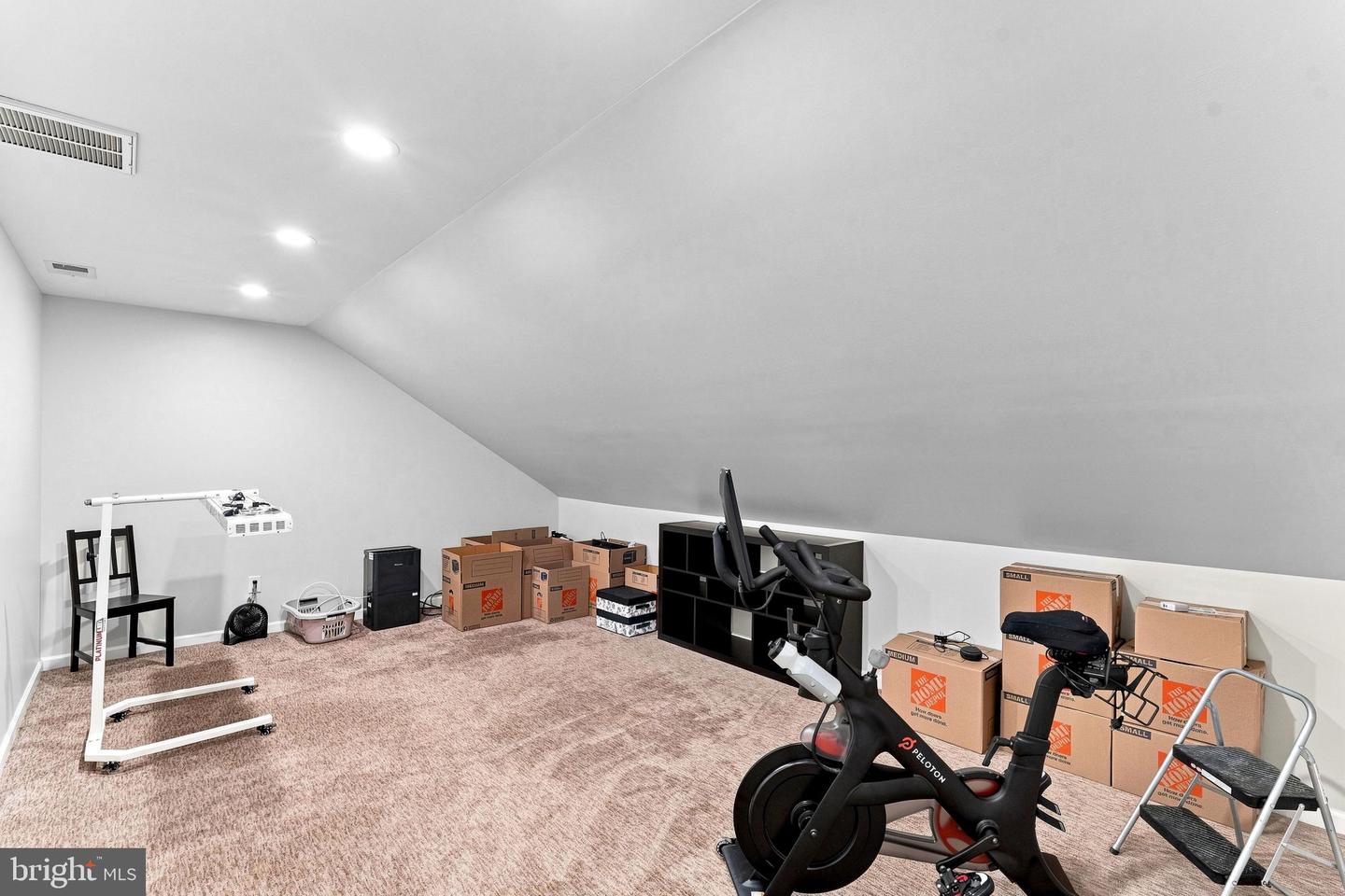 21476 Glebe View Dr Property Photo 53